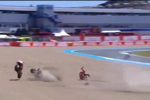 (Βίντεο) Τρομακτική πτώση για Μάρκεθ με Ducati