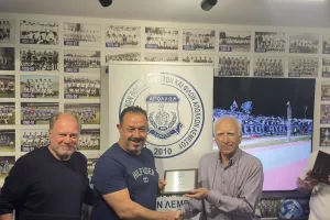 Ξεχωριστή βραδιά...Απόλλων (Φώτος)