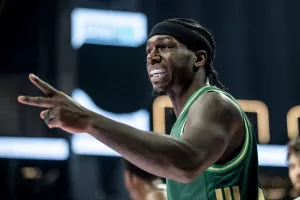 Κέντρικ Ναν: Επέλεξε Βεζένκοβ για MVP της φετινής EuroLeague