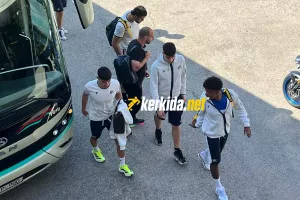 (Φώτος kerkida) Έφτασε... το ΑΠΟΕΛ