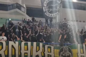 (Βίντεο kerkida) Ατμόσφαιρα από τους ΑΕΚτζήδες
