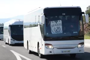 Κομβόι τα πούλμαν στον Βόλο για τον τελικό