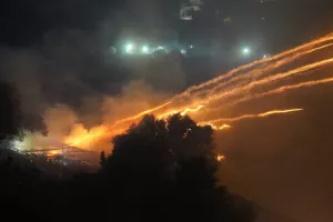 Ρουκέτα χτύπησε 32χρονη στη γνάθο, της έφυγαν δόντια
