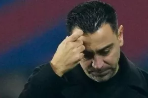 Συζητήσεις με τον Τσάβι για τον πάγκο