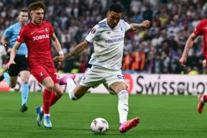Europa League/Πάρτι... και τριάρα στον τελικό η Άστον Βίλα