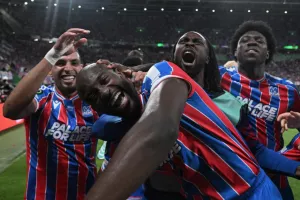 Ματετά και… κούπα για την Palace!