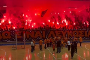(Βίντεο kerkida) Κάηκε... το "Λευκόθεο" στην απονομή!