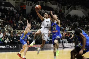 Πρεμιέρα στα playoffs