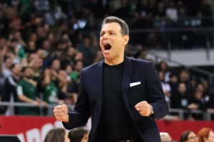 Ιτούδης: «Αν θέλουμε να συνεχίσουμε στα πλέι οφ, πρέπει να κερδίσουμε»