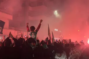 (ΒΙΝΤΕΟ/ΦΩΤΟΣ Kerkida) ΑΦΙΞΗ στην Παπανικολή-Οι πανηγυρισμοί για το 22ο!