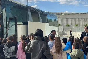 (Βίντεο-Φώτος kerkida) Υποδοχή... στους παίκτες του Απόλλωνα