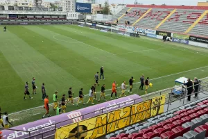 (Φώτος) Λουλούδια στη μνήμη του Άγγελου... 
