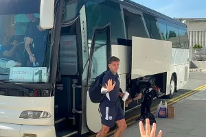 (Φώτος kerkida) Η άφιξη του Απόλλωνα