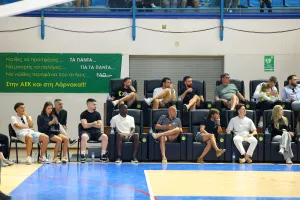 Το ποδόσφαιρο... δίπλα στο μπάσκετ