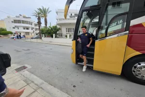 (ΦΩΤΟΣ kerkida) H άφιξη της ΑΕΛ