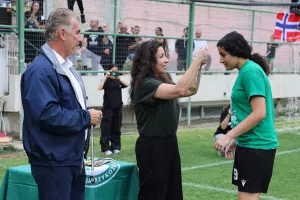 (Φώτος) Απονομή πρωταθλήματος Κ18 με Παπασταύρου!