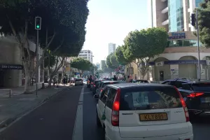 (Βίντεο kerkida) Πράσινο... κομβόι στους δρόμους της Λευκωσίας