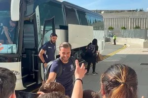 (Φώτος kerkida) Η άφιξη του Απόλλωνα