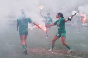 (Φώτος) Απονομή πρωταθλήματος Κ18 με Παπασταύρου!