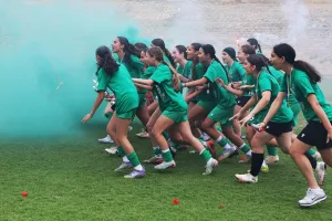 (Φώτος) Απονομή πρωταθλήματος Κ18 με Παπασταύρου!