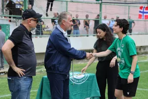 (Φώτος) Απονομή πρωταθλήματος Κ18 με Παπασταύρου!