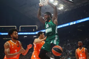 Λεσόρ: «Να παίξουμε πιο σκληρά στην άμυνα - Έχουμε δύο ευκαιρίες για να πάρουμε μία νίκη»