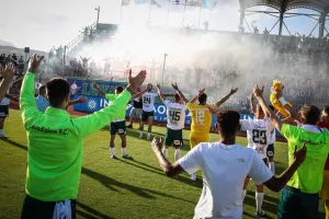 Στα 63 γκολ και σε τροχιά ιστορικού ρεκόρ επίθεσης
