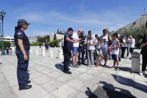 (Φώτος) Η αναχώρηση των φίλων της Ρεάλ Μαδρίτης από το Καλλιμάρμαρο