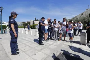 (Φώτος) Η αναχώρηση των φίλων της Ρεάλ Μαδρίτης από το Καλλιμάρμαρο