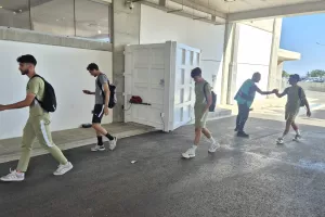 (ΦΩΤΟΣ kerkida) Η άφιξη της ΑΕΚ 