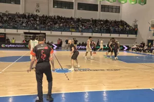Τελικός με τα ΟΛΑ του και Πρωταθλήτρια η ΑΕΚ! (Φώτος)