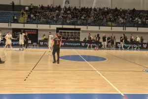 Τελικός με τα ΟΛΑ του και Πρωταθλήτρια η ΑΕΚ! (Φώτος)