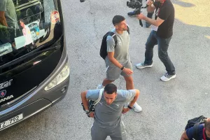 (ΦΩΤΟΣ kerkida) Η άφιξη της Πάφου 
