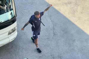 (Φώτος Kerkida) Η άφιξη του Απόλλωνα