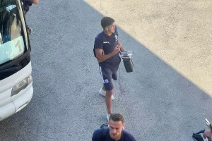 (Φώτος Kerkida) Η άφιξη του Απόλλωνα