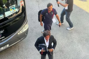 (ΦΩΤΟΣ kerkida) Η άφιξη της Πάφου 
