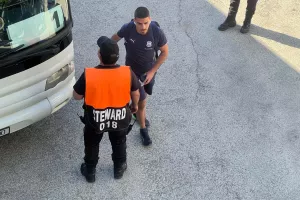 (Φώτος Kerkida) Η άφιξη του Απόλλωνα