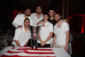 ΚΛΙΚΣ από το "ερυθρόλευκο" γλέντι!