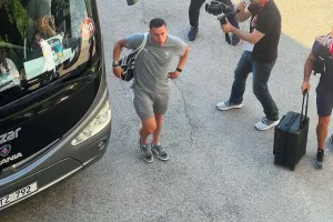 (ΦΩΤΟΣ kerkida) Η άφιξη της Πάφου 