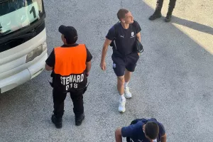 (Φώτος Kerkida) Η άφιξη του Απόλλωνα