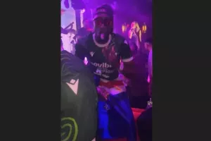 After party...με πούρο ο Σεμέδο!