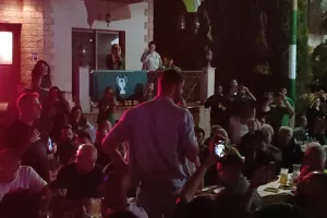 (Βίντεο kerkida) Πήρε... μικρόφωνο ο Φαμπιάνο: "Αγαπώ αυτή την ομάδα"