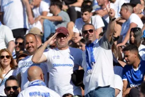 ΦΩΤΟΡΕΠΟΡΤΑΖ από τις κερκίδες Απόλλωνα και Πάφου