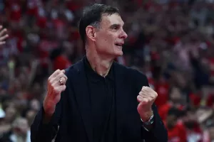 Μπαρτζώκας: “Τα καταφέραμε με όλη την πίεση στους ώμους μας”