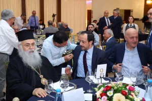 (ΦΩΤΟΣ) Τo δείπνο για τα 95χρονα του Διγενή Ακρίτα Μόρφου