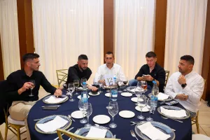 (ΦΩΤΟΣ) Τo δείπνο για τα 95χρονα του Διγενή Ακρίτα Μόρφου