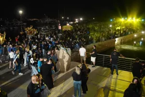 (Βίντεο/Φώτος Kerkida) Έκαναν τη νύχτα μέρα οι Παφίτες!