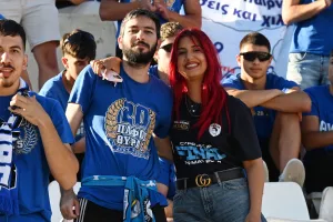 ΦΩΤΟΡΕΠΟΡΤΑΖ από τις κερκίδες Απόλλωνα και Πάφου