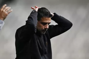 Ολυμπιακός- Ομόνοια Αραδίππου: Πήρε...ανάσα και την έβαλε σε μπελάδες! (φώτος)