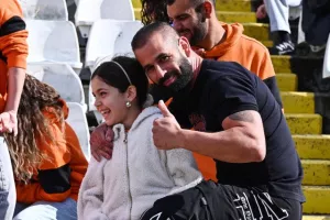 ΑΠΟΕΛ-ΑΕΚ: Ζωντανός...για 4αδα με Ρόσα! (Φώτος)